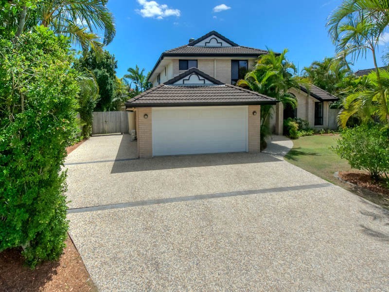56 Oakley Street, Carindale QLD 4152
