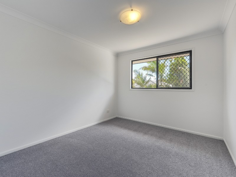 56 Oakley Street, Carindale QLD 4152