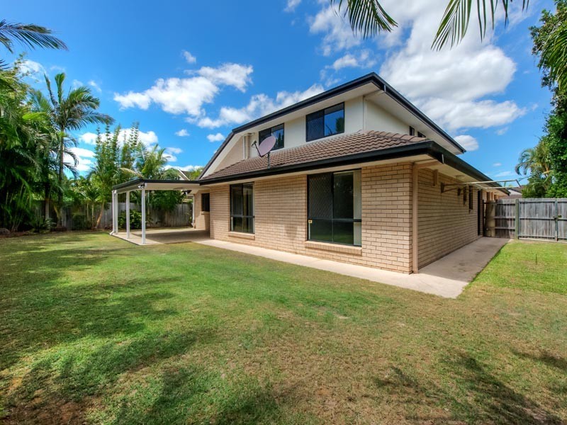 56 Oakley Street, Carindale QLD 4152