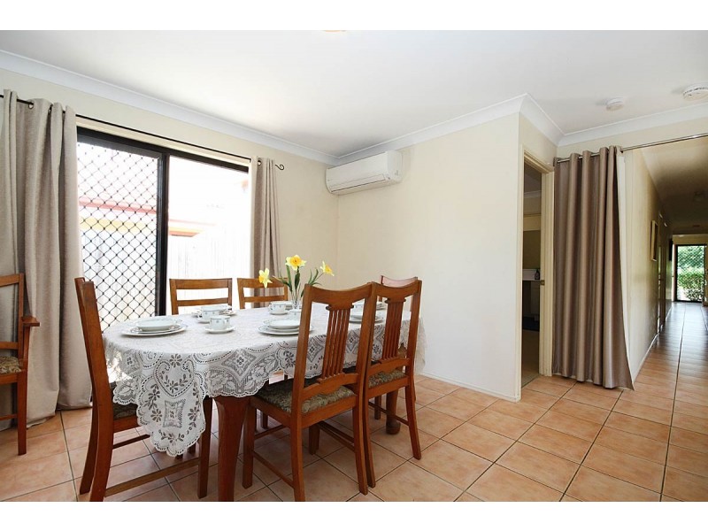 16 Hart Close, Mackenzie QLD 4156