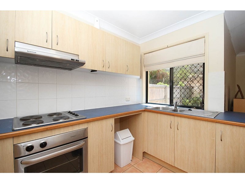 16 Hart Close, Mackenzie QLD 4156