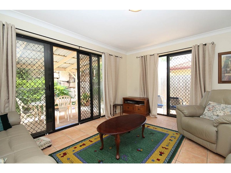 16 Hart Close, Mackenzie QLD 4156