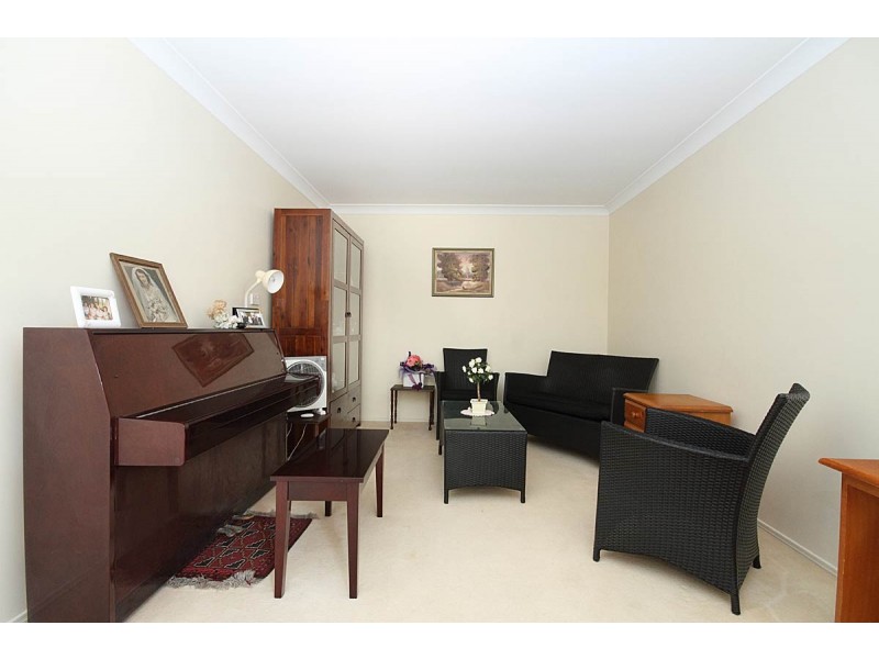 16 Hart Close, Mackenzie QLD 4156