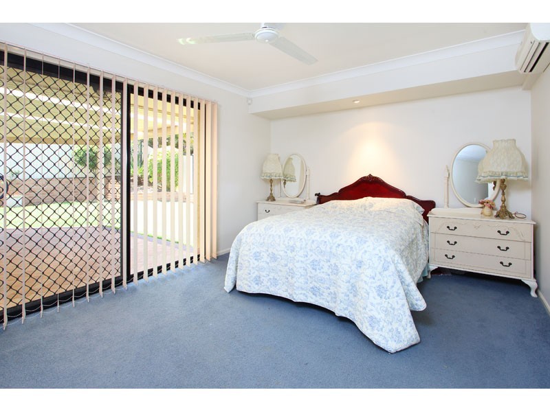 48 Kenilworth Place, Carindale QLD 4152