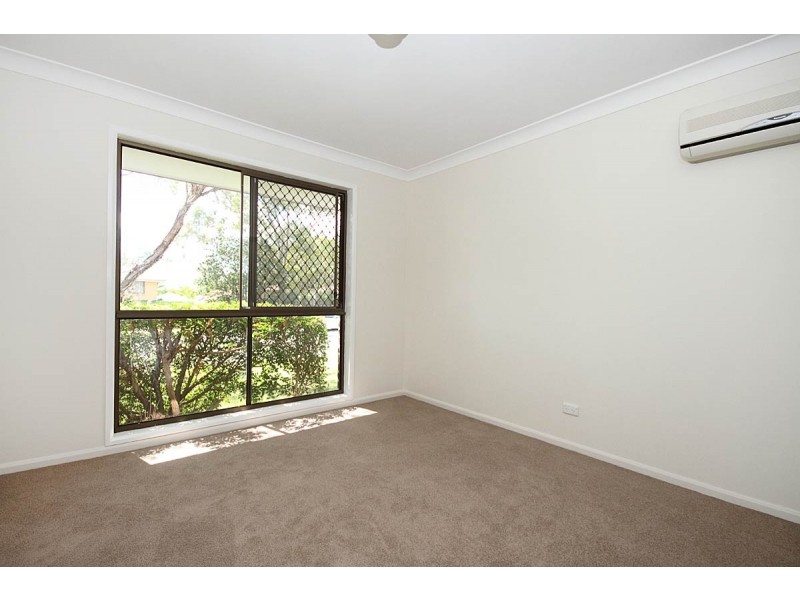 405 Winstanley Street, Carindale QLD 4152