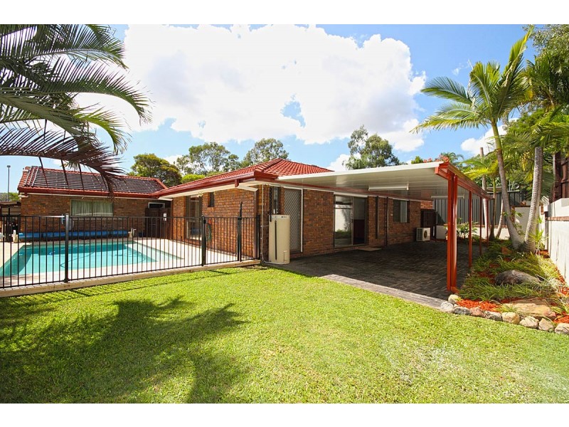 405 Winstanley Street, Carindale QLD 4152