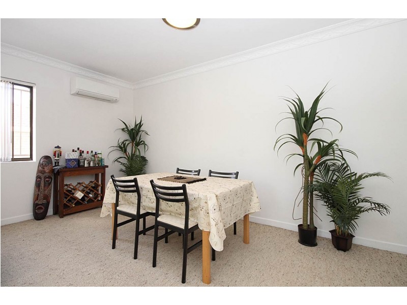 24 Cadogan Street, Carindale QLD 4152