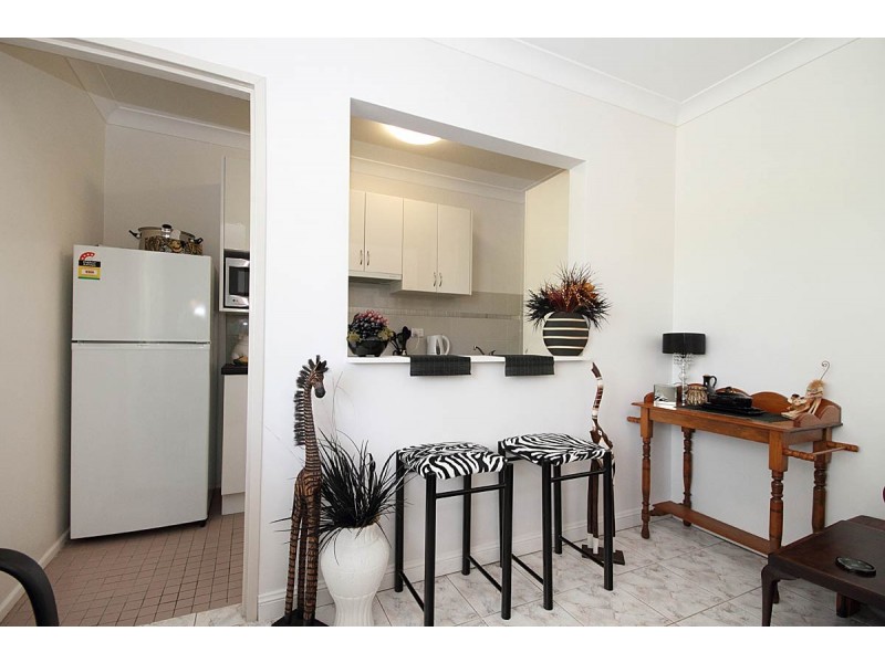 24 Cadogan Street, Carindale QLD 4152