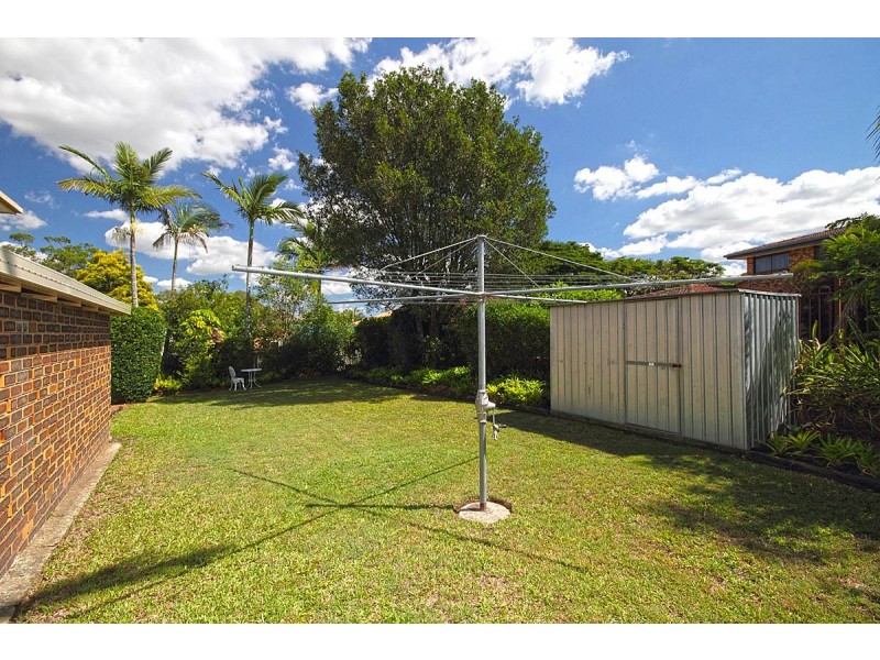 24 Cadogan Street, Carindale QLD 4152