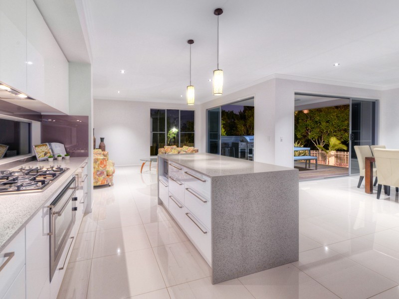 3 Birkenhead Place, Carindale QLD 4152