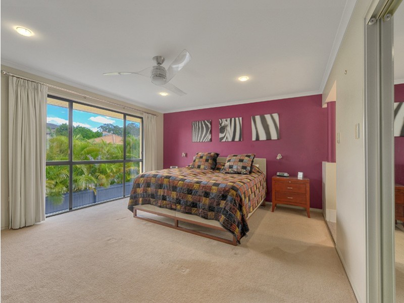 24 Bentley Court, Mansfield QLD 4122