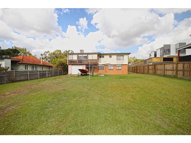 26 Bernecker Street, Carina QLD 4152