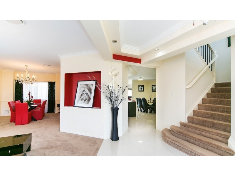 7 Alexander Close, Mackenzie QLD 4156