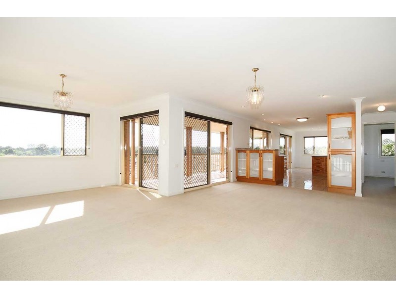 9 Epala Street, Carina QLD 4152