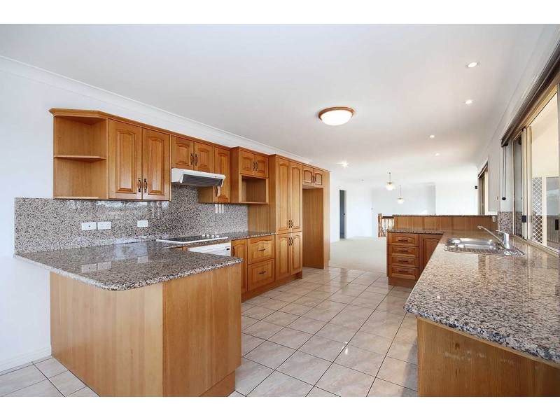 9 Epala Street, Carina QLD 4152