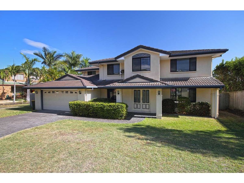 9 Engelmann Close, Carindale QLD 4152