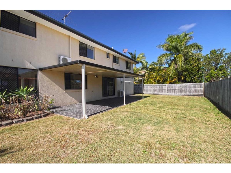 9 Engelmann Close, Carindale QLD 4152