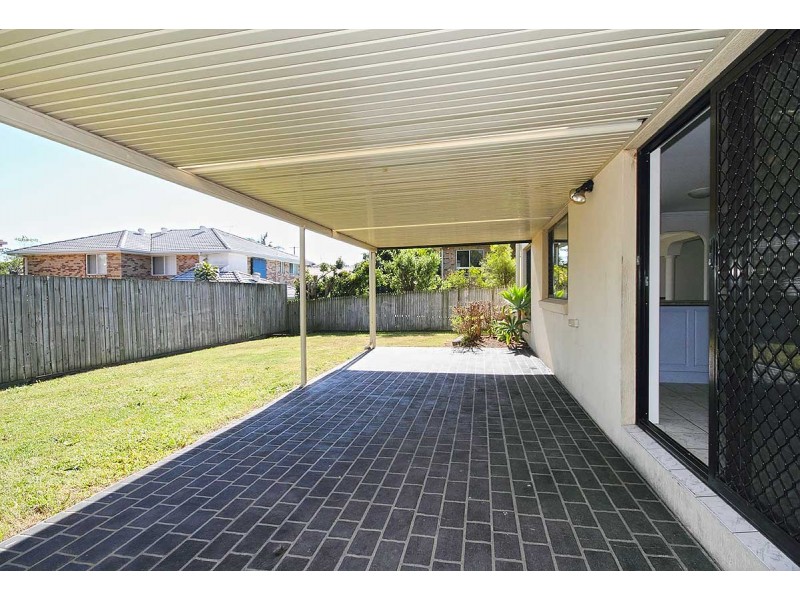 9 Engelmann Close, Carindale QLD 4152