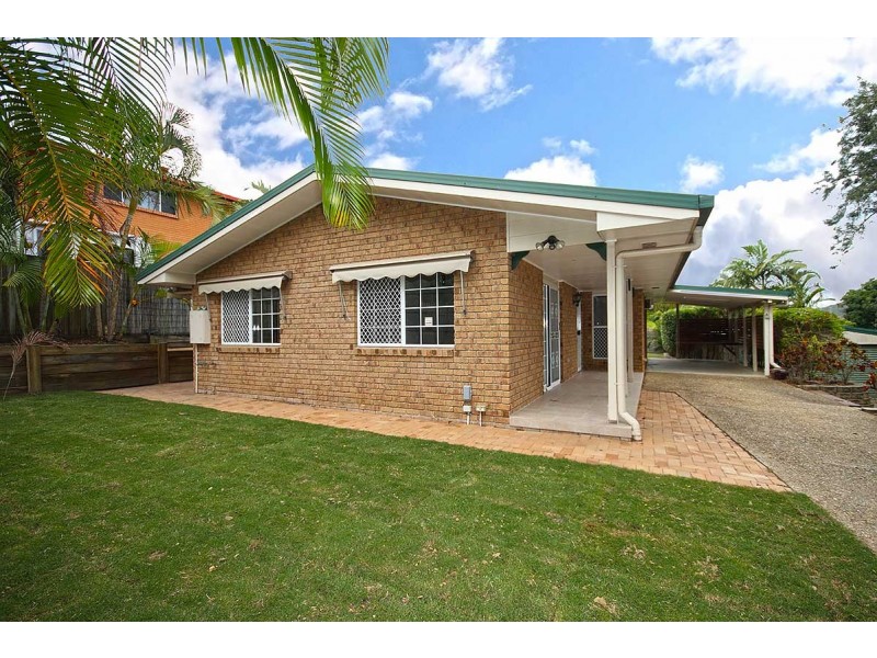 8 Strahan Street, Belmont QLD 4153
