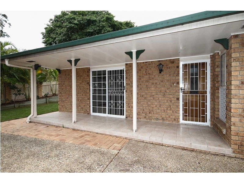 8 Strahan Street, Belmont QLD 4153