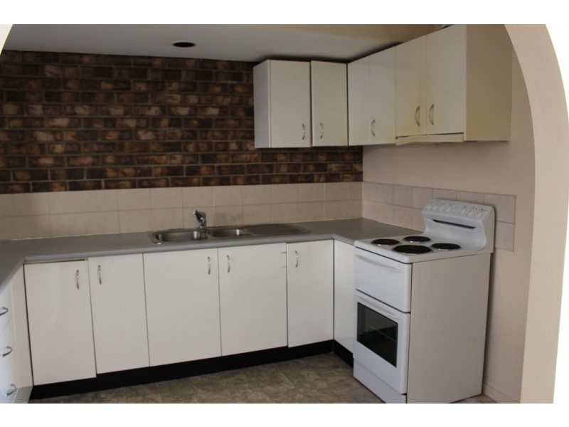2/50 Beverley St, Morningside QLD 4170