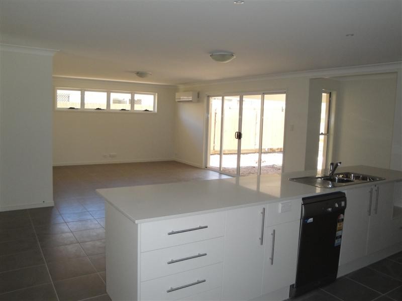 25 HIGGS CT, Wynnum West QLD 4178