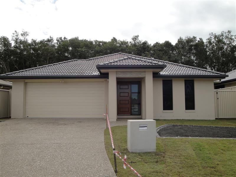 25 Sasha Place, Wynnum West QLD 4178