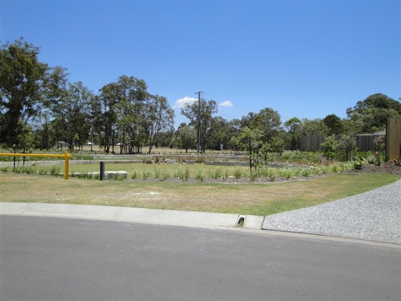 25 Sasha Place, Wynnum West QLD 4178