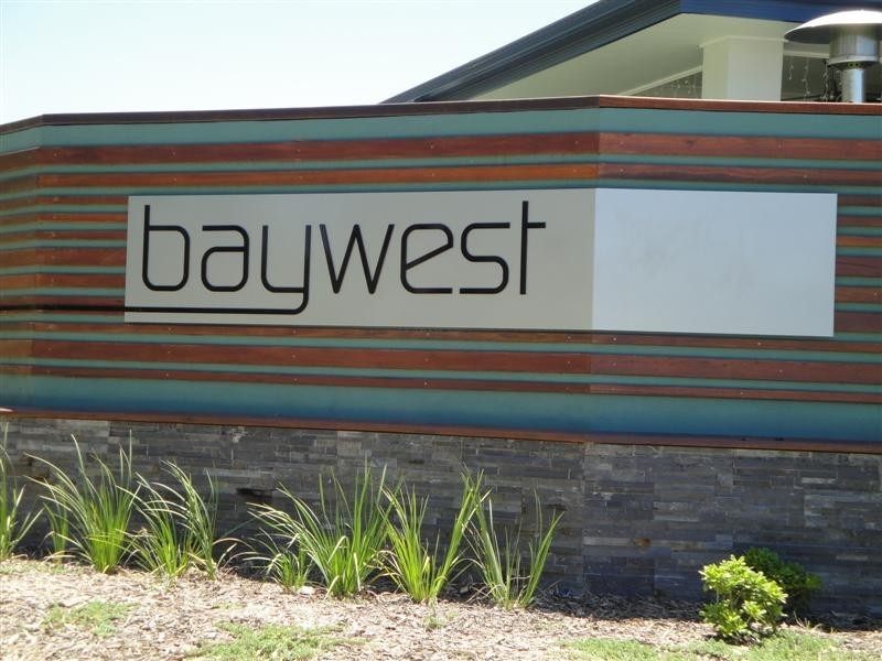 25 Sasha Place, Wynnum West QLD 4178