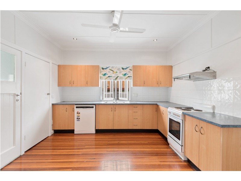 19 Trundle Street, Coorparoo QLD 4151