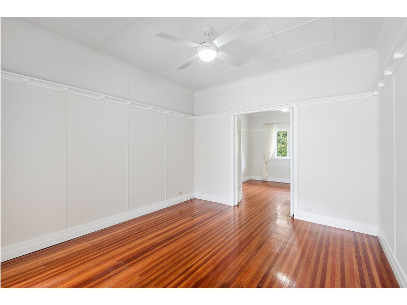 19 Trundle Street, Coorparoo QLD 4151