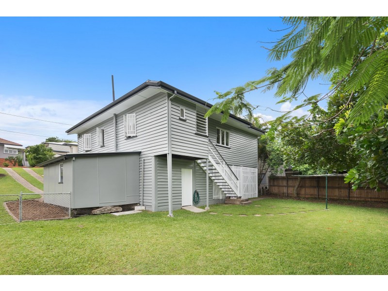 19 Trundle Street, Coorparoo QLD 4151
