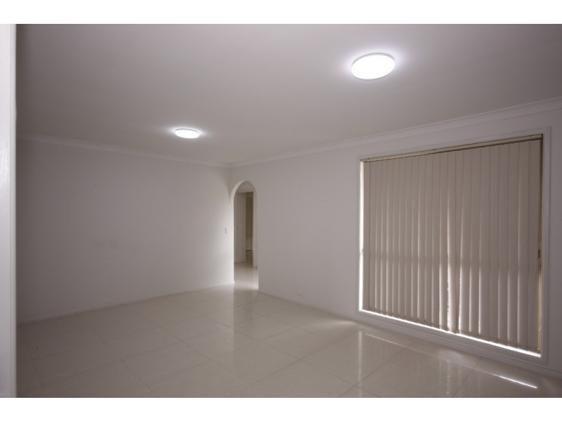 89a Meadowlands Road, Carindale QLD 4152