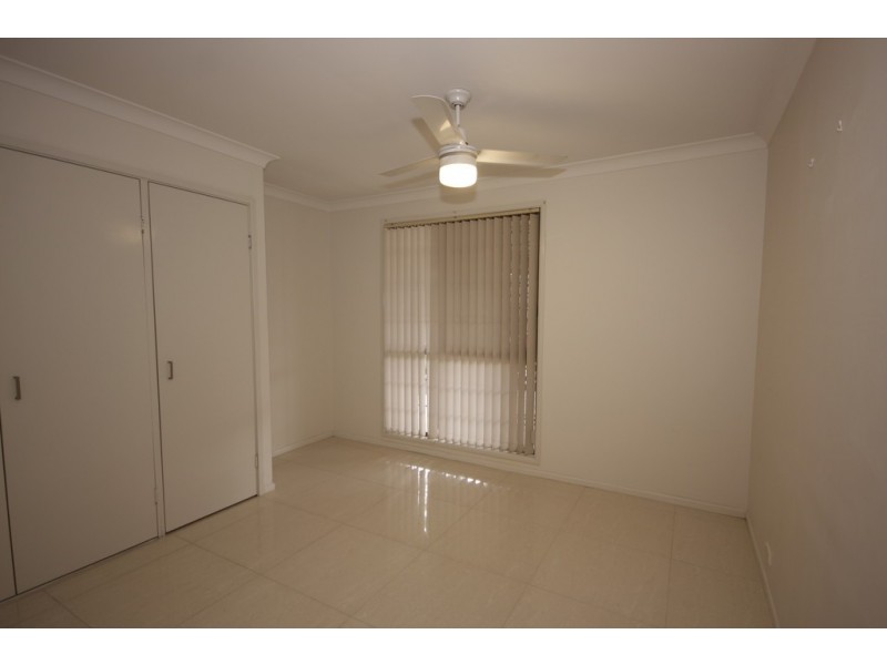 89a Meadowlands Road, Carindale QLD 4152