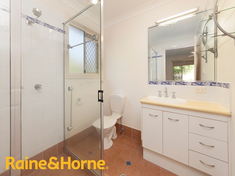 13 Raphael Place, Mackenzie QLD 4156