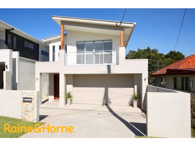 13 Brisbane Avenue, Camp Hill QLD 4152