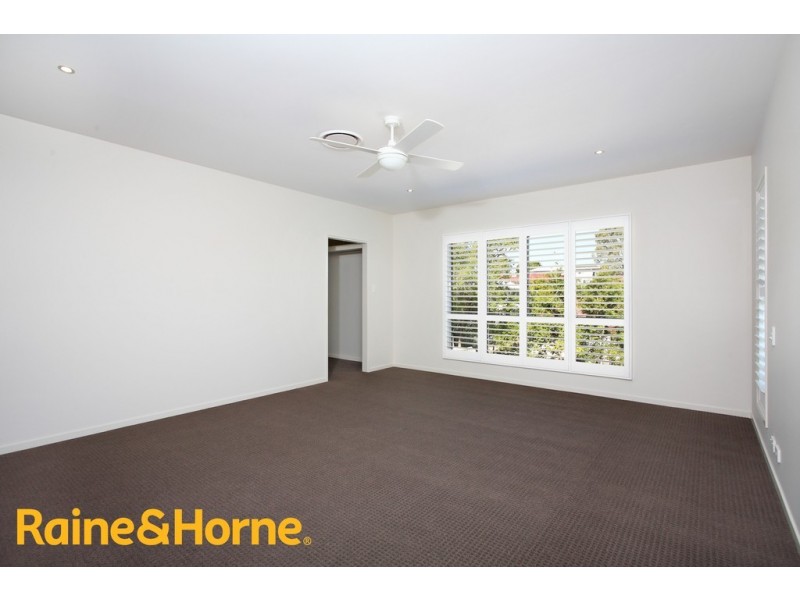 13 Brisbane Avenue, Camp Hill QLD 4152