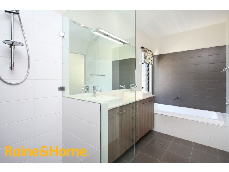 13 Brisbane Avenue, Camp Hill QLD 4152