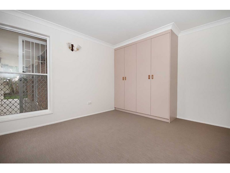 8 Strahan Street, Belmont QLD 4153