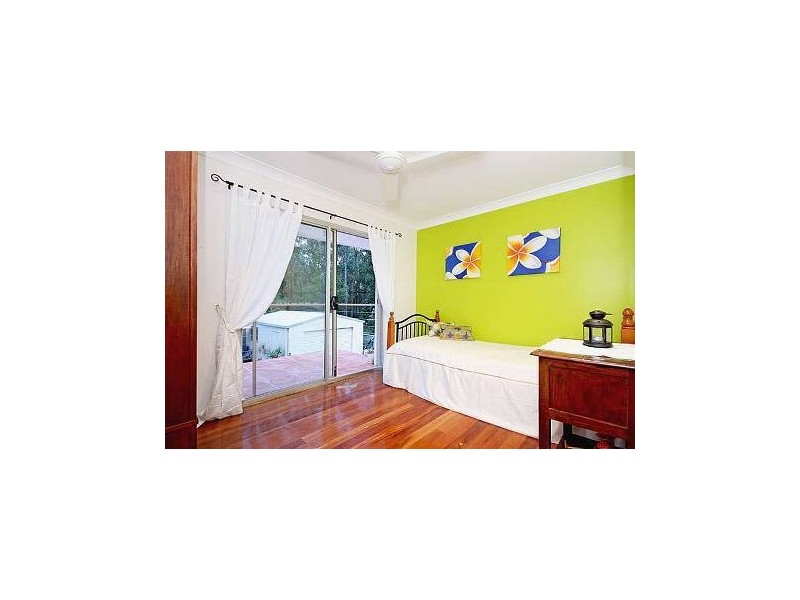 24 Avenell Street, Wishart QLD 4122