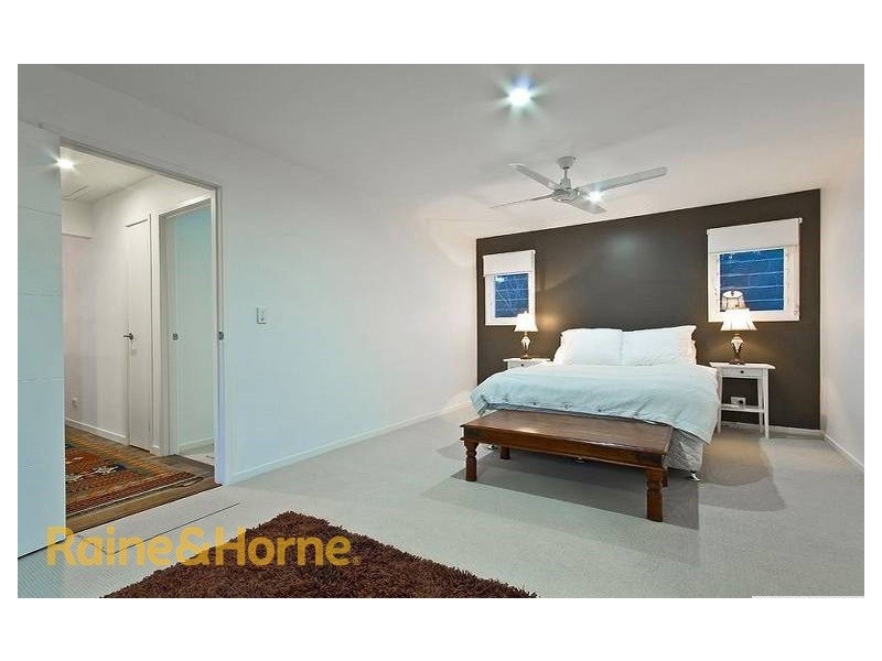 11a Laurie Street, Carina Heights QLD 4152