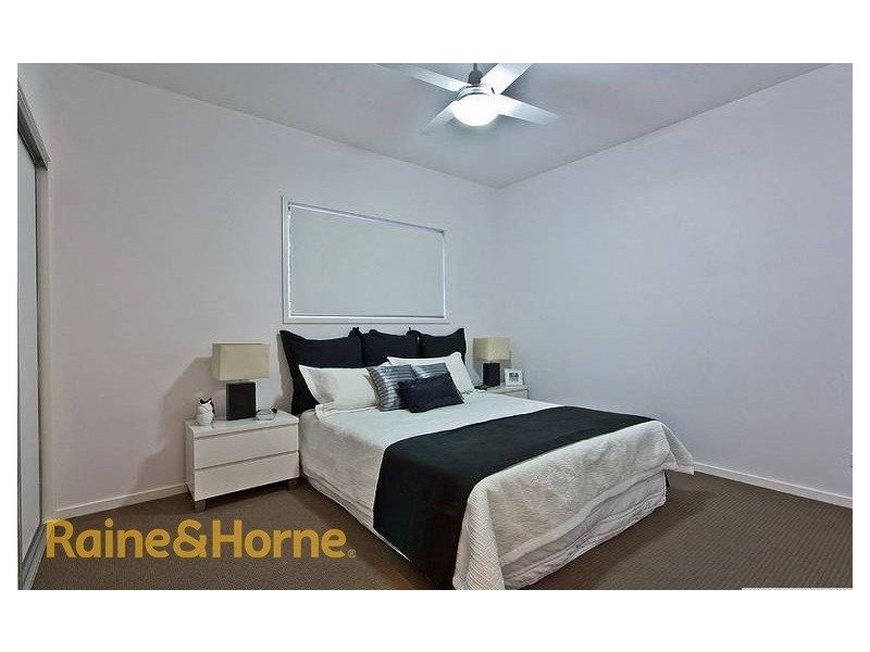 11a Laurie Street, Carina Heights QLD 4152