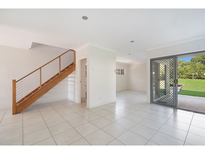 5 Fred Street, Camp Hill QLD 4152