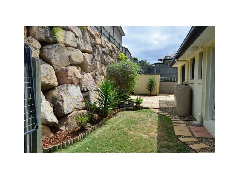 27 Giordano Place, Belmont QLD 4153