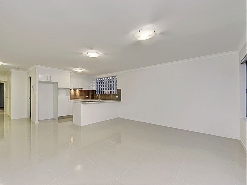 2/56 Nelson Street, Coorparoo QLD 4151