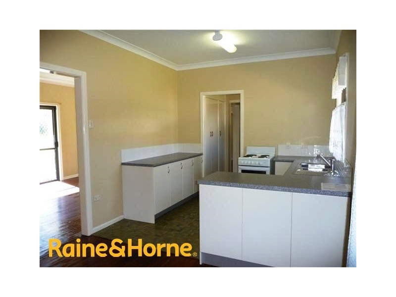 11 Morven Street, Camp Hill QLD 4152