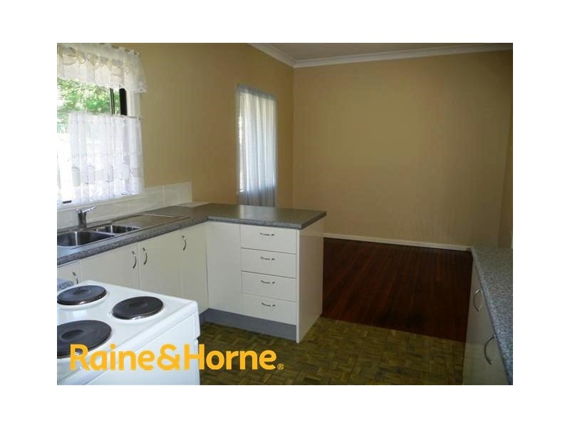 11 Morven Street, Camp Hill QLD 4152