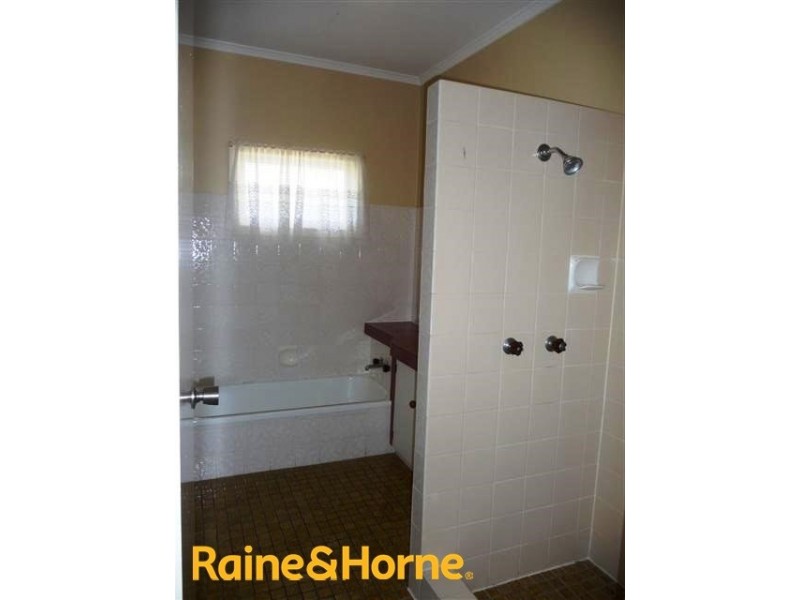 11 Morven Street, Camp Hill QLD 4152