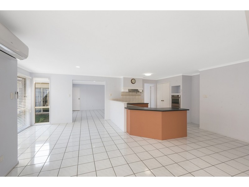 58 Silky Oak Crescent, Carindale QLD 4152