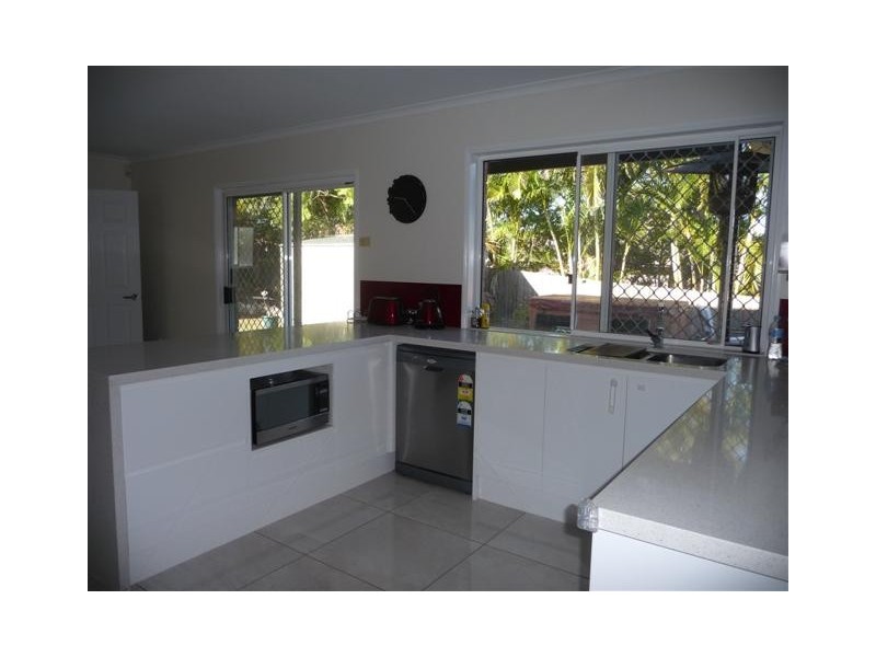 1 Da Vinci Court, Mackenzie QLD 4156